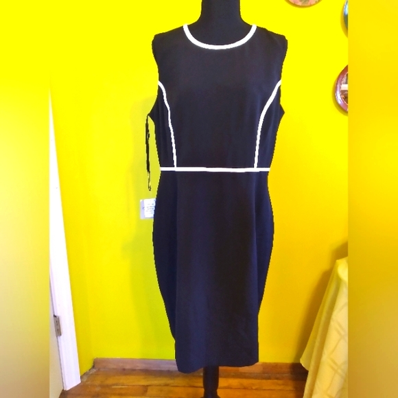 Kasper Dresses & Skirts - Kasper Black/Vanilla Ice Piped Sleeveless Dress Size 12P
